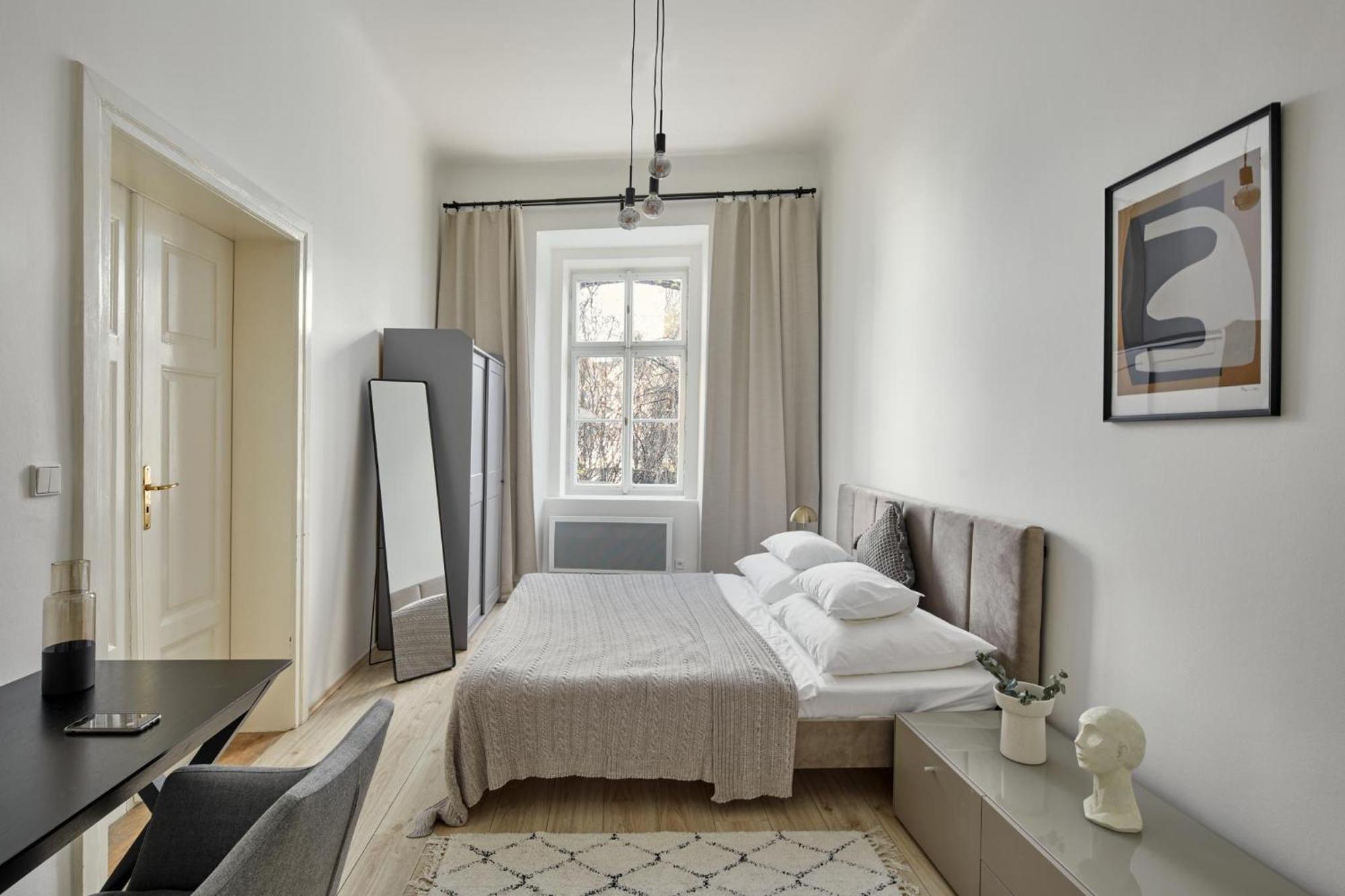 Days - Old Town Square Apartament *